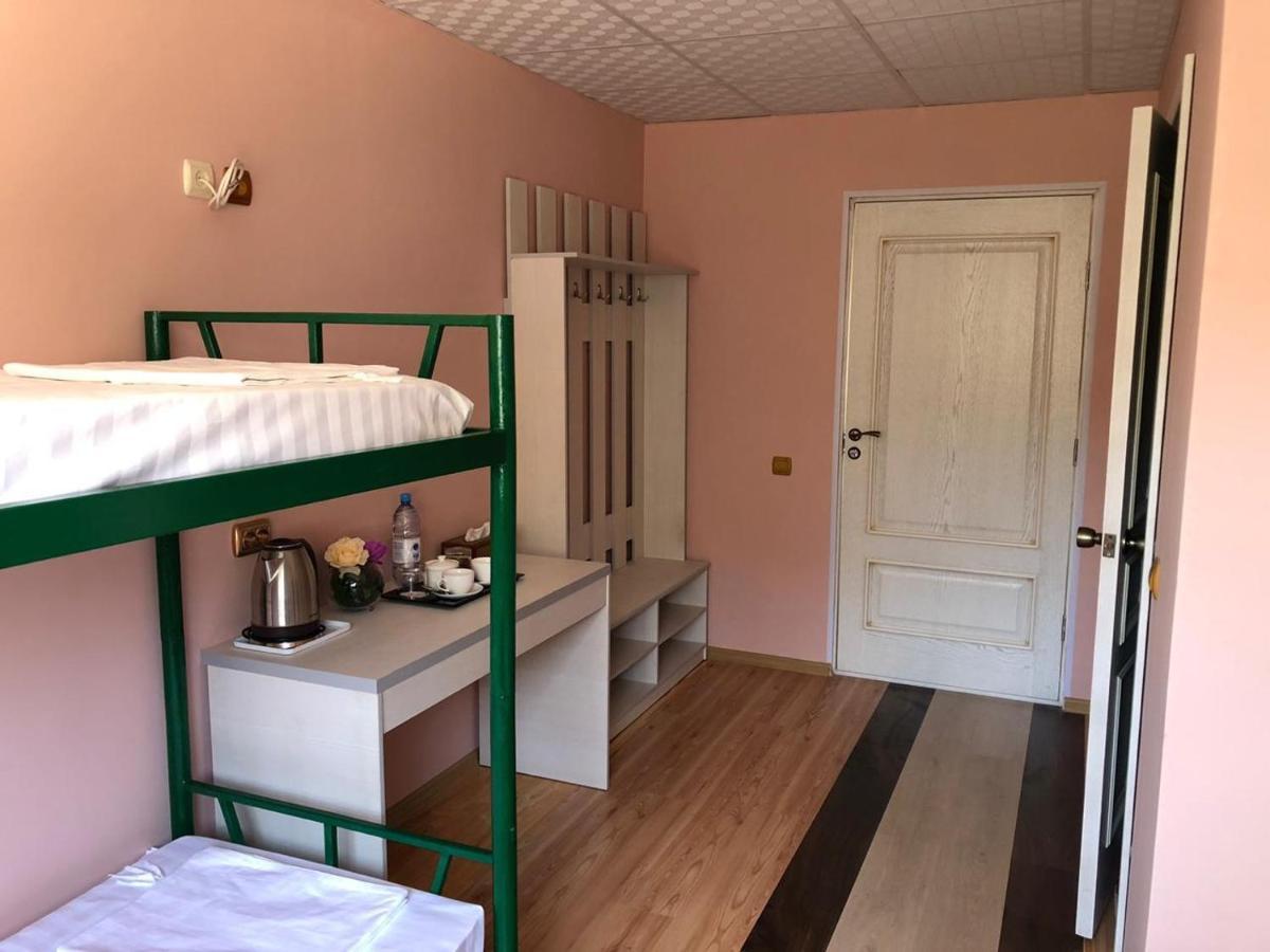 Hostel Mandarin Aktau  Extérieur photo